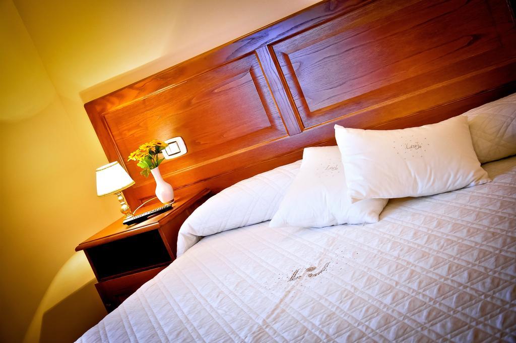 ホテル Relais Cavour ローマ 部屋 写真