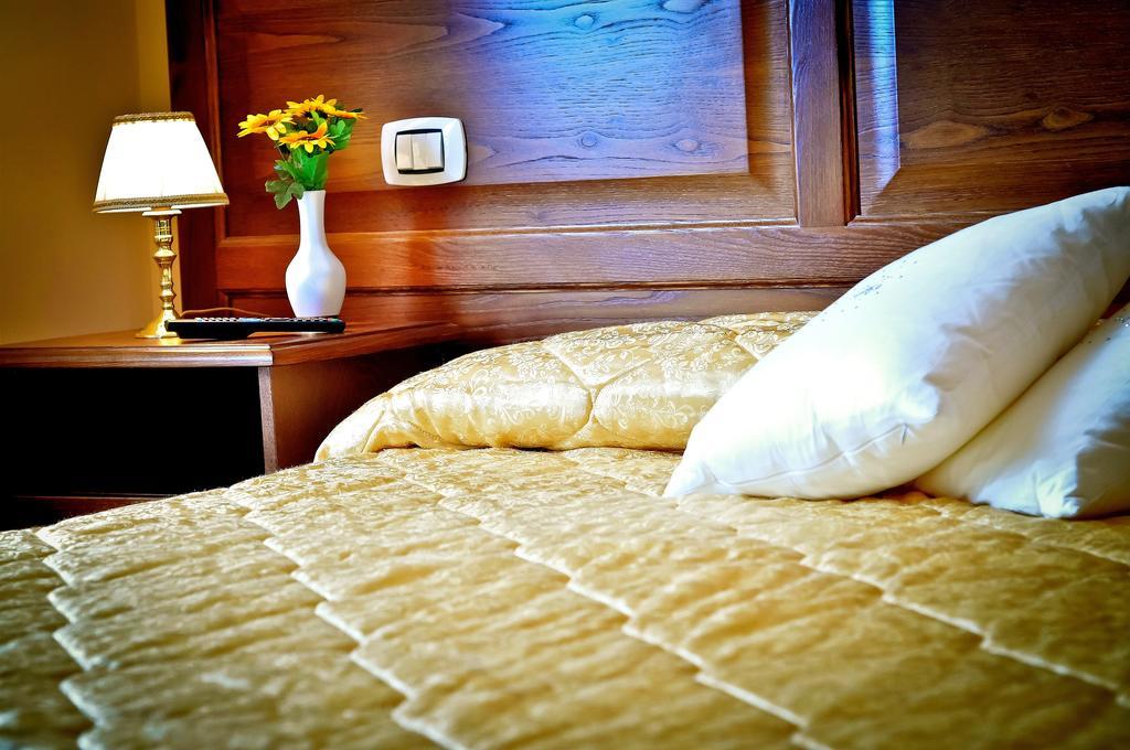ホテル Relais Cavour ローマ 部屋 写真