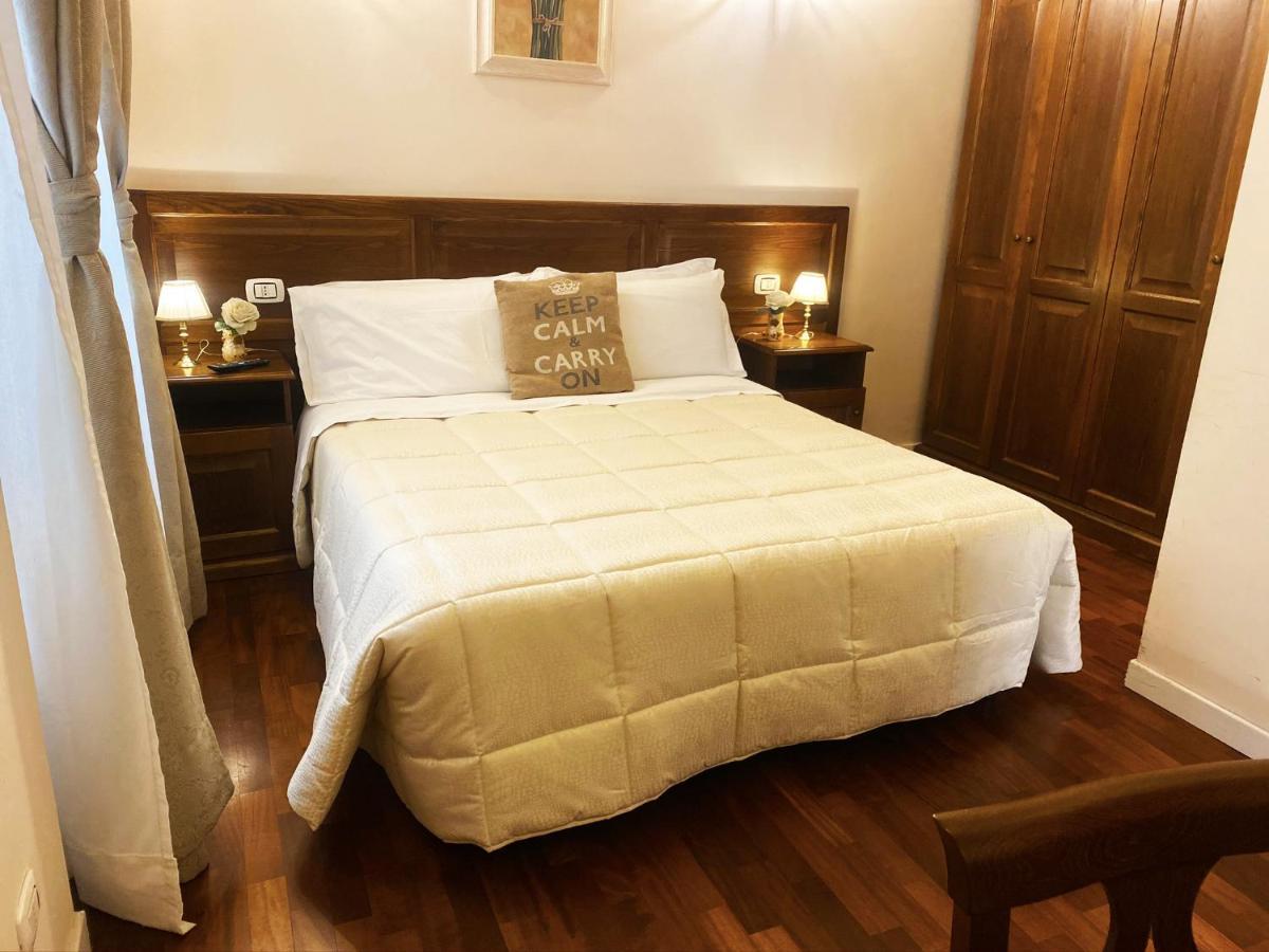 ホテル Relais Cavour ローマ エクステリア 写真